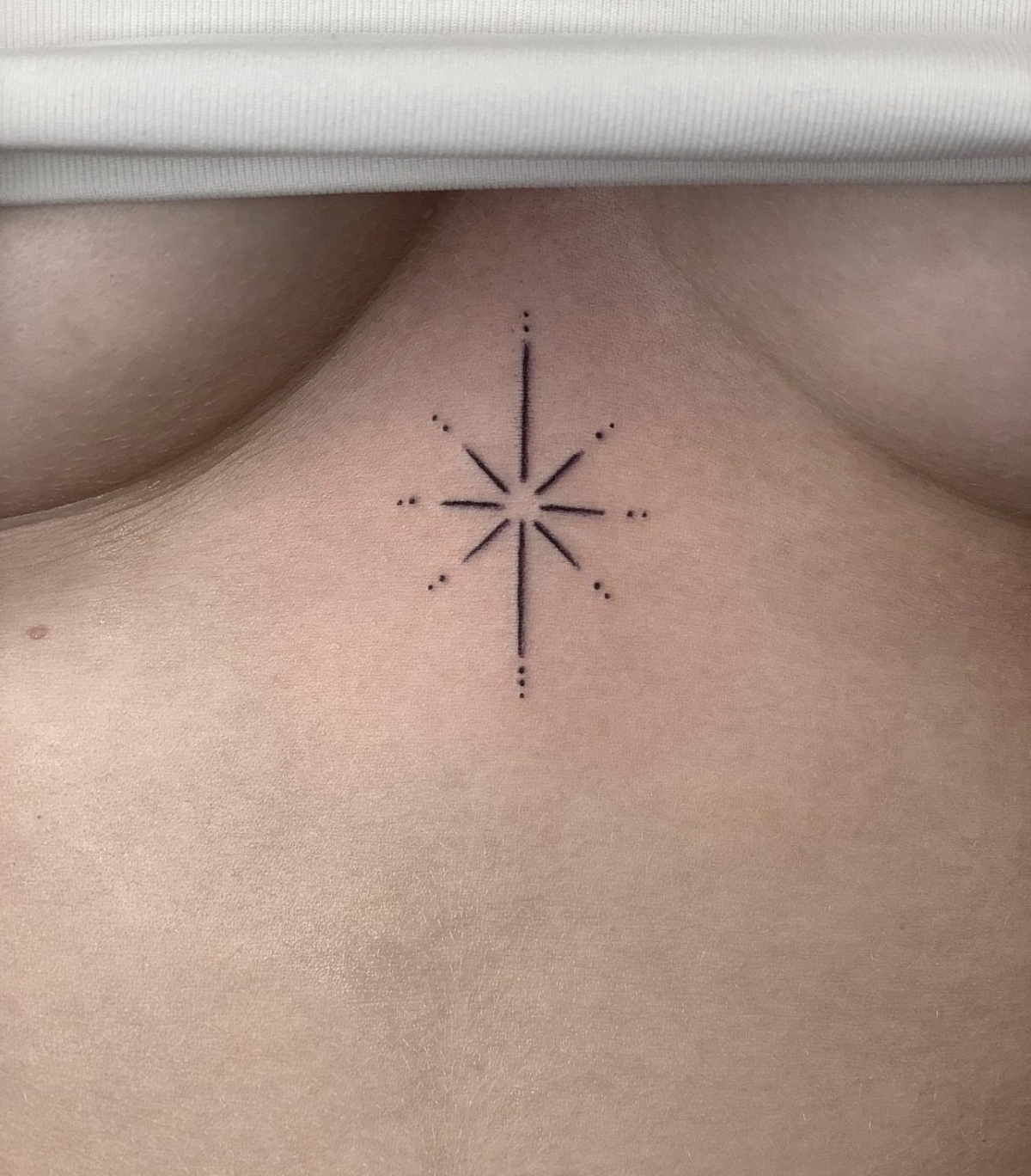 minimalistisk tattoo